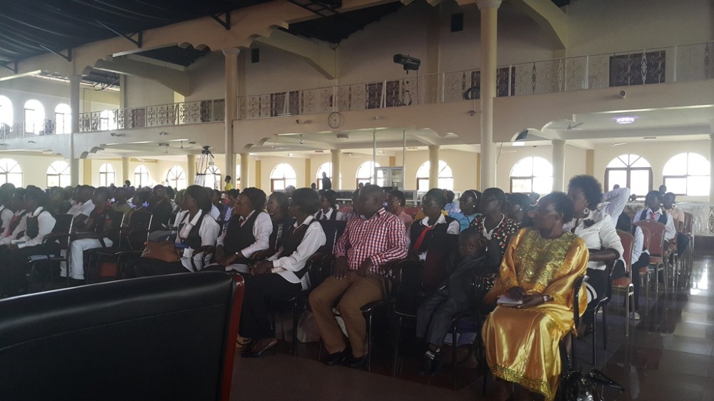 Kivumbi Eanest Benjamin wih Prophet Felix Omondi at Ps Imleda Numutebi Liberty Worship Centre (31)