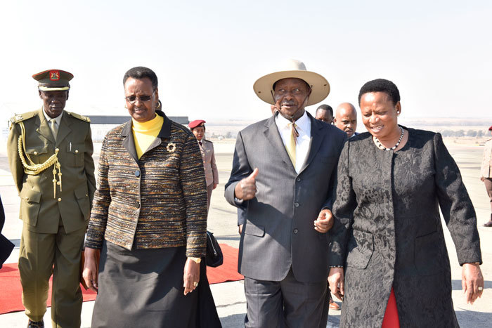 Museveni3a-700x467